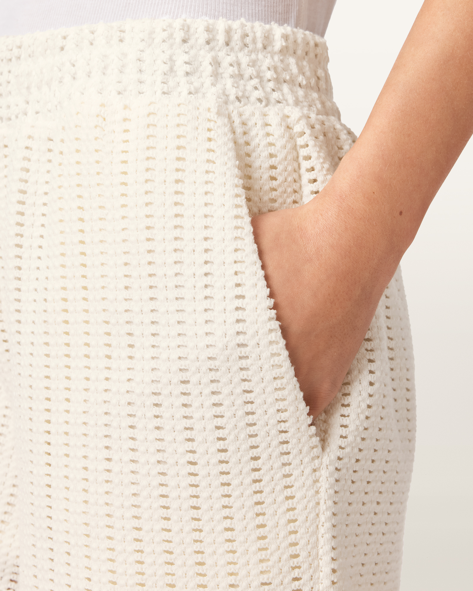 SIDE POCKETS