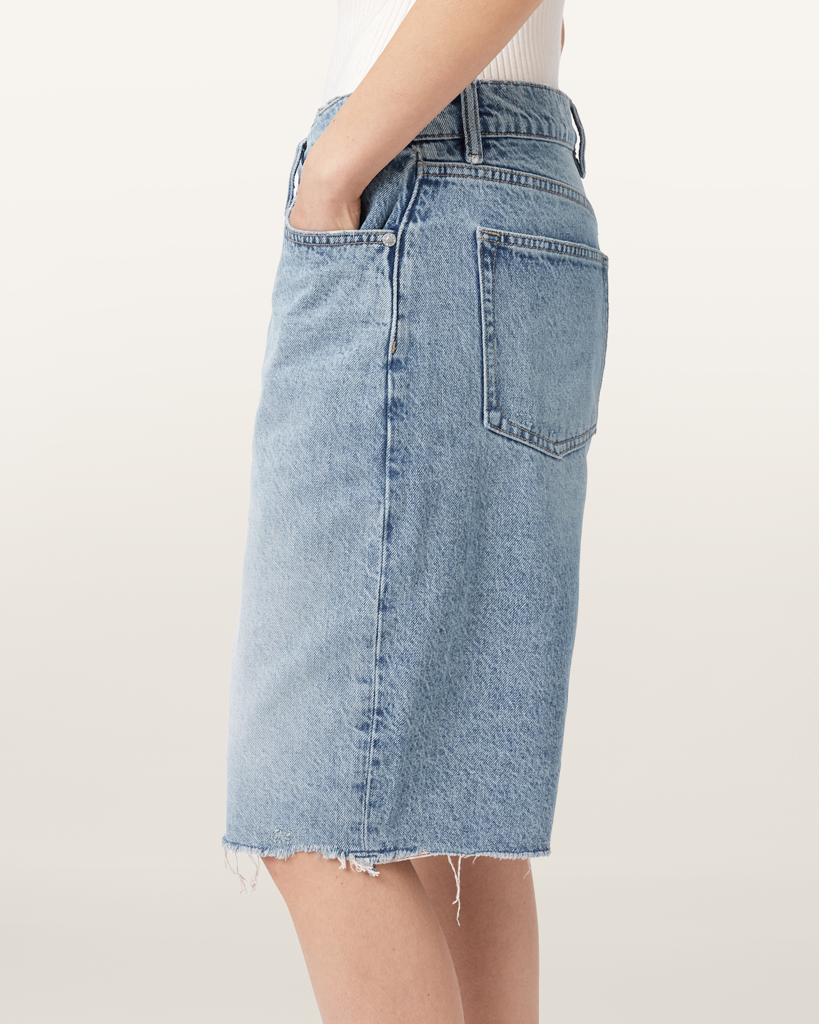 WIDE LEG