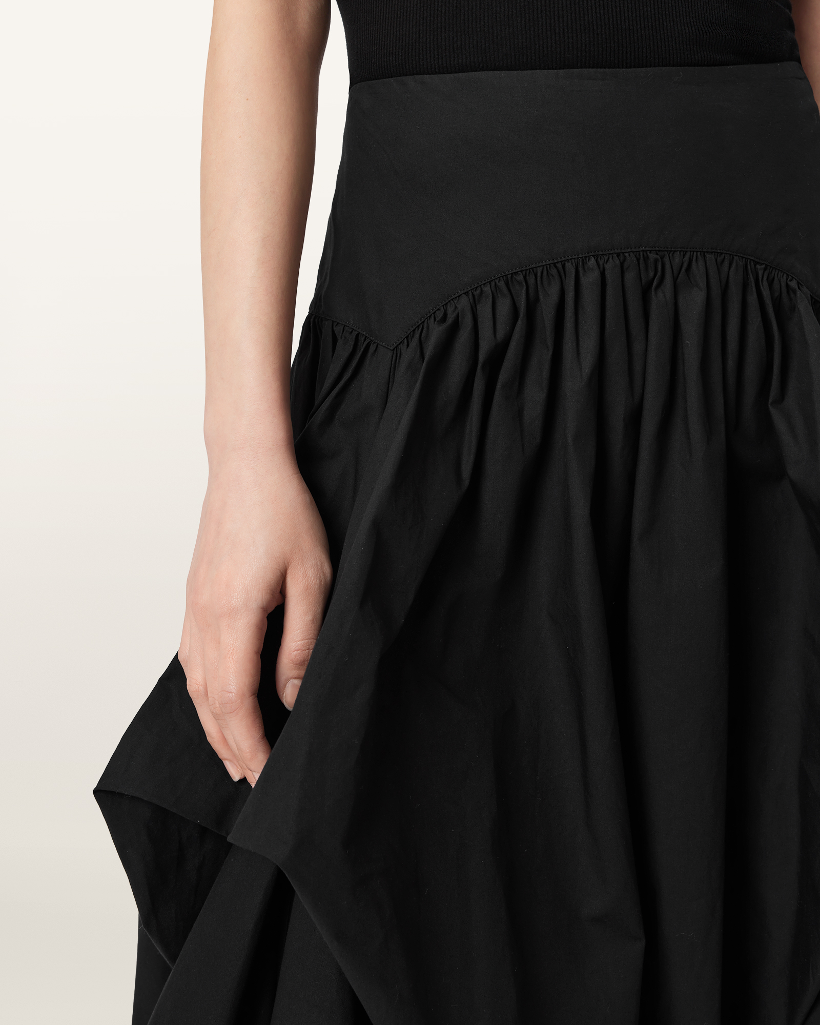 GATHERED WAISTBAND