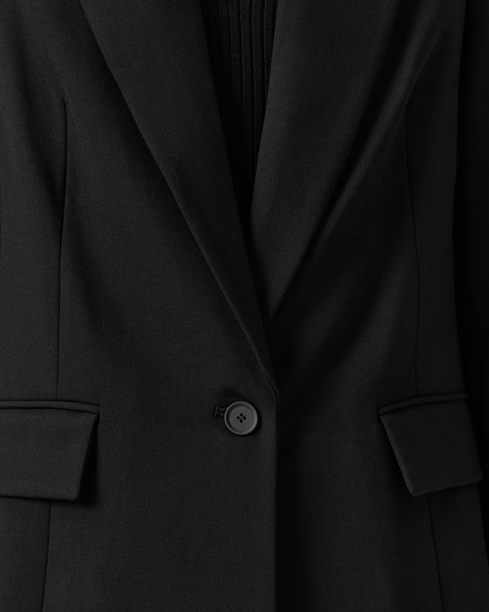 LAPEL COLLAR