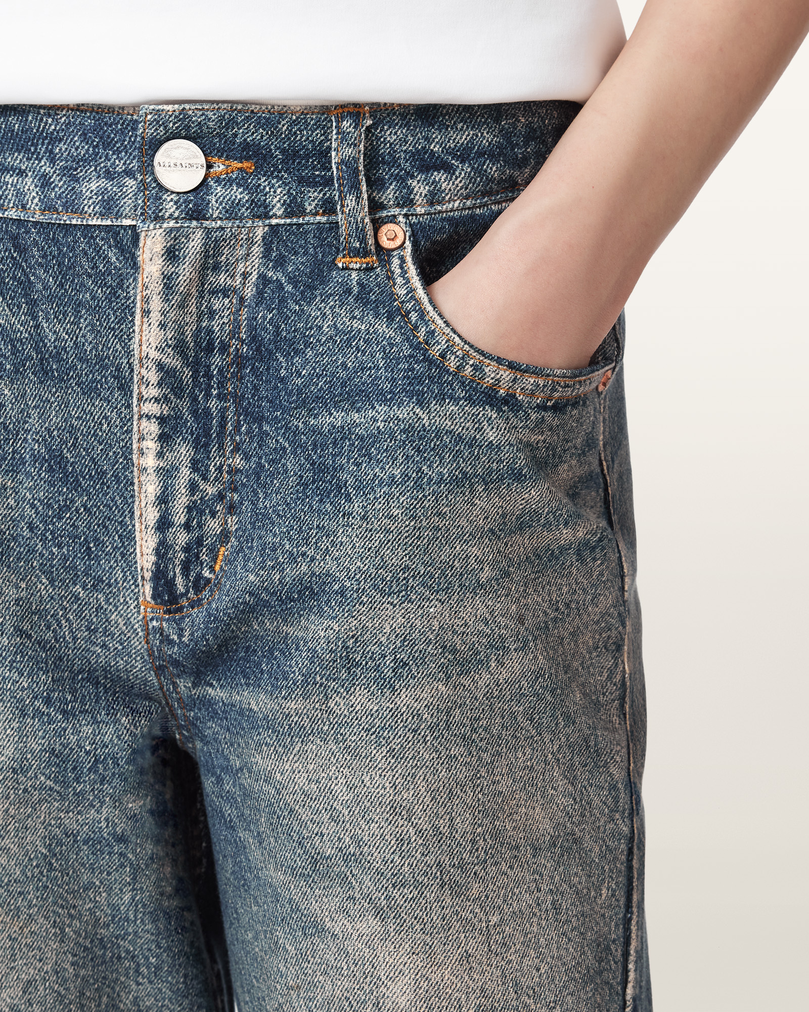 ILLUSION OF DENIM