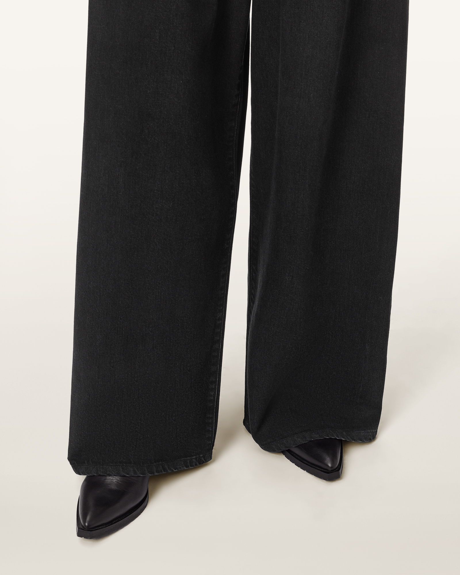 WIDE LEG