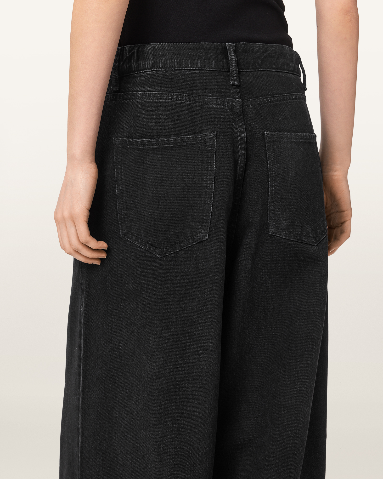 FIVE POCKETS
