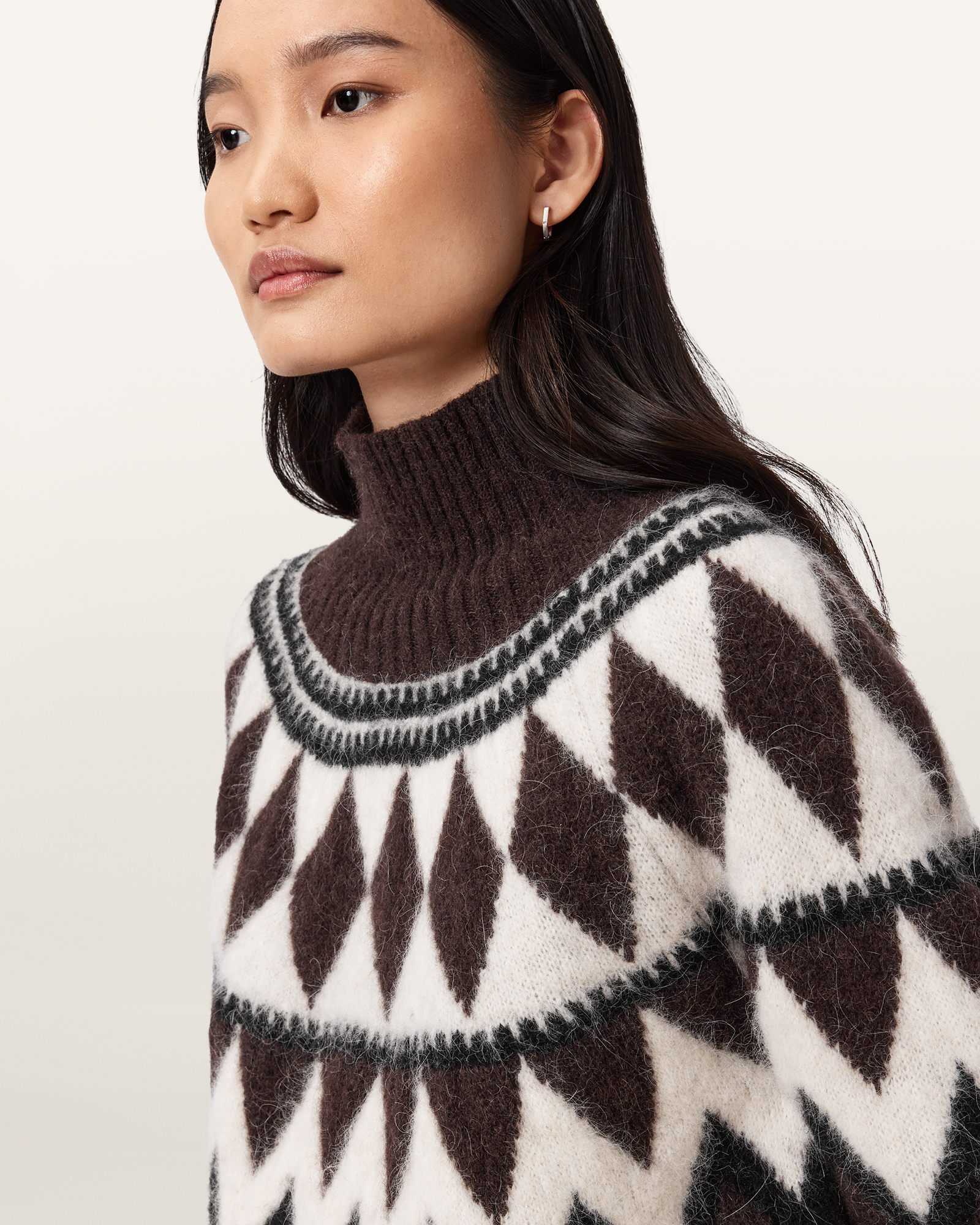 COSY WOOL AND ALPACA