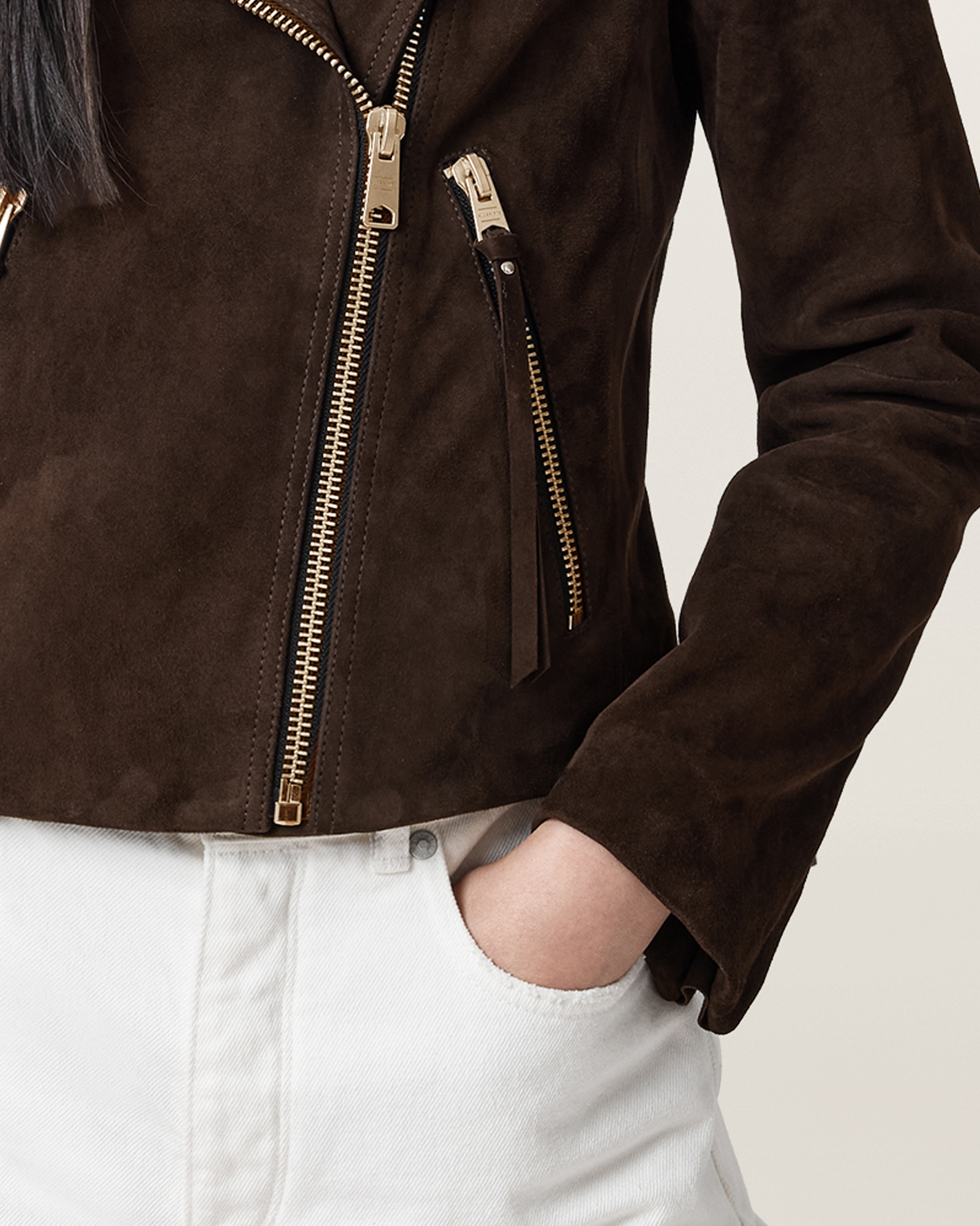 CLASSIC BIKER DETAILS