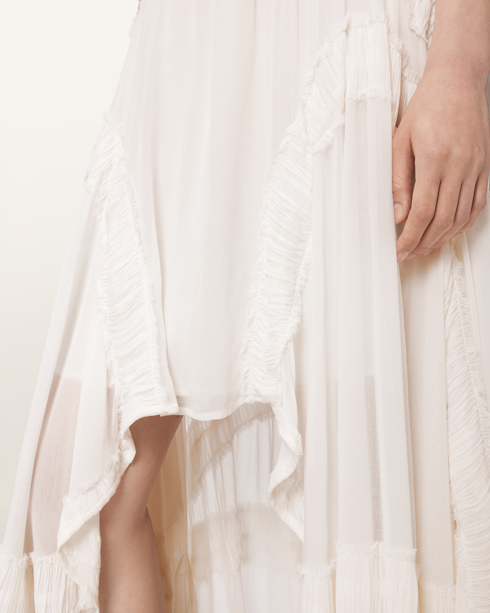 ELASTICATED WAISTBAND
