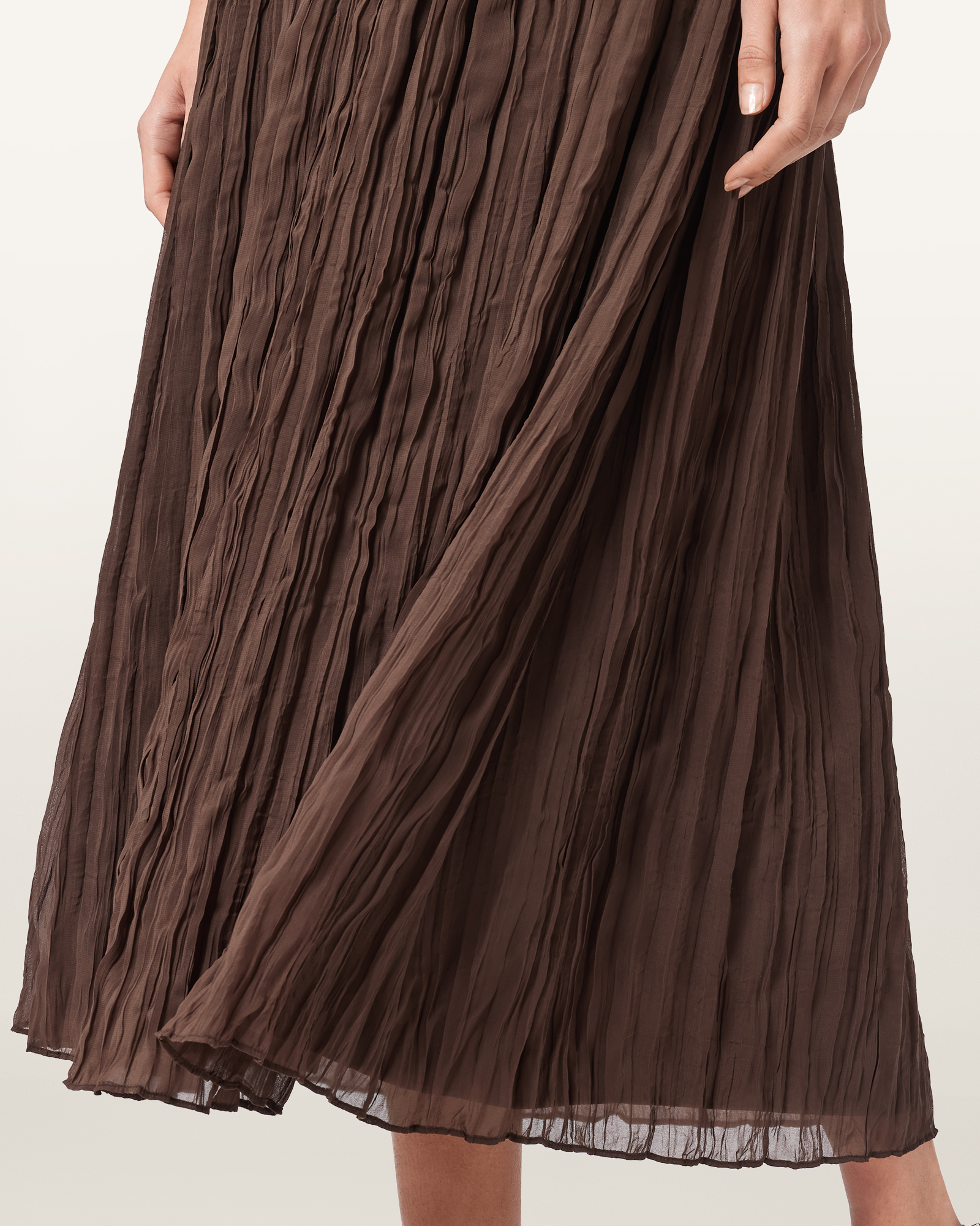ASYMMETRIC HEM
