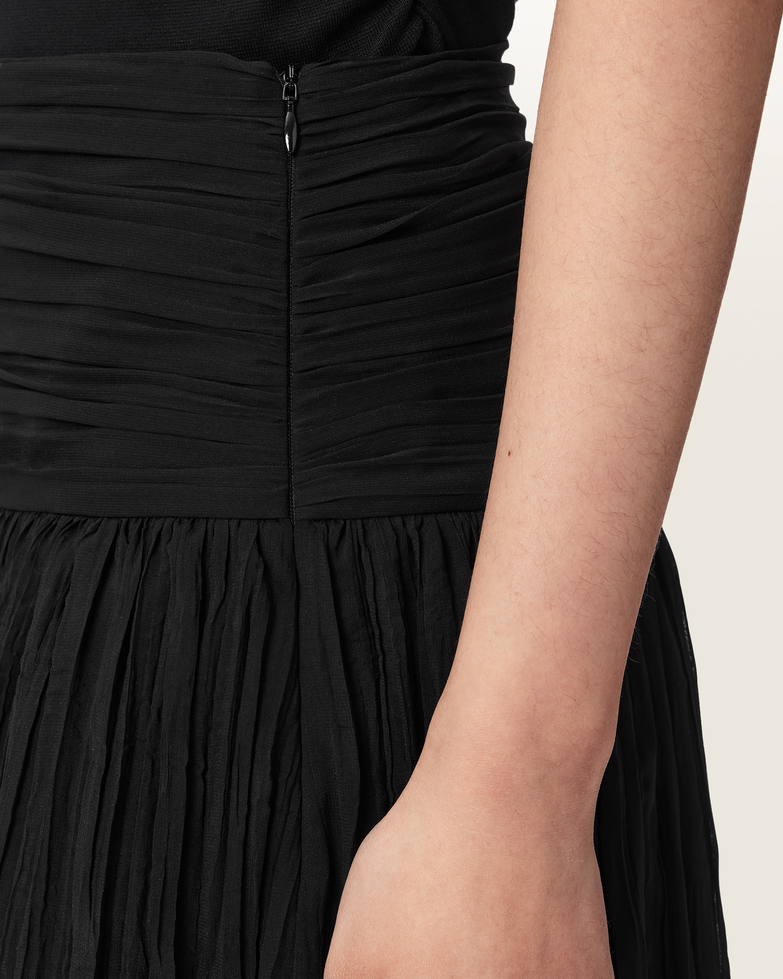LIGHTWEIGHT FABRIC
