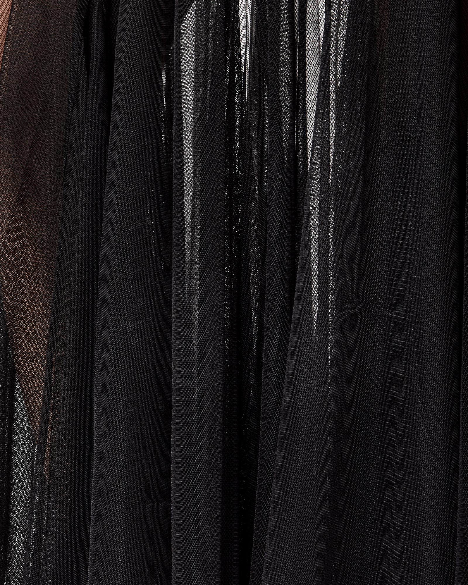 TULLE LAYERS