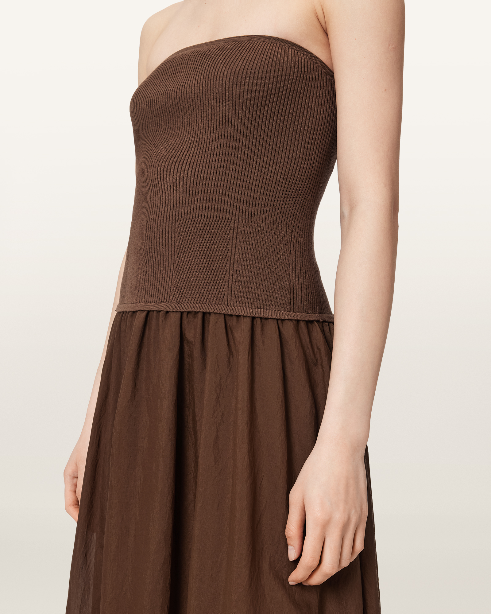 BODYCON FIT