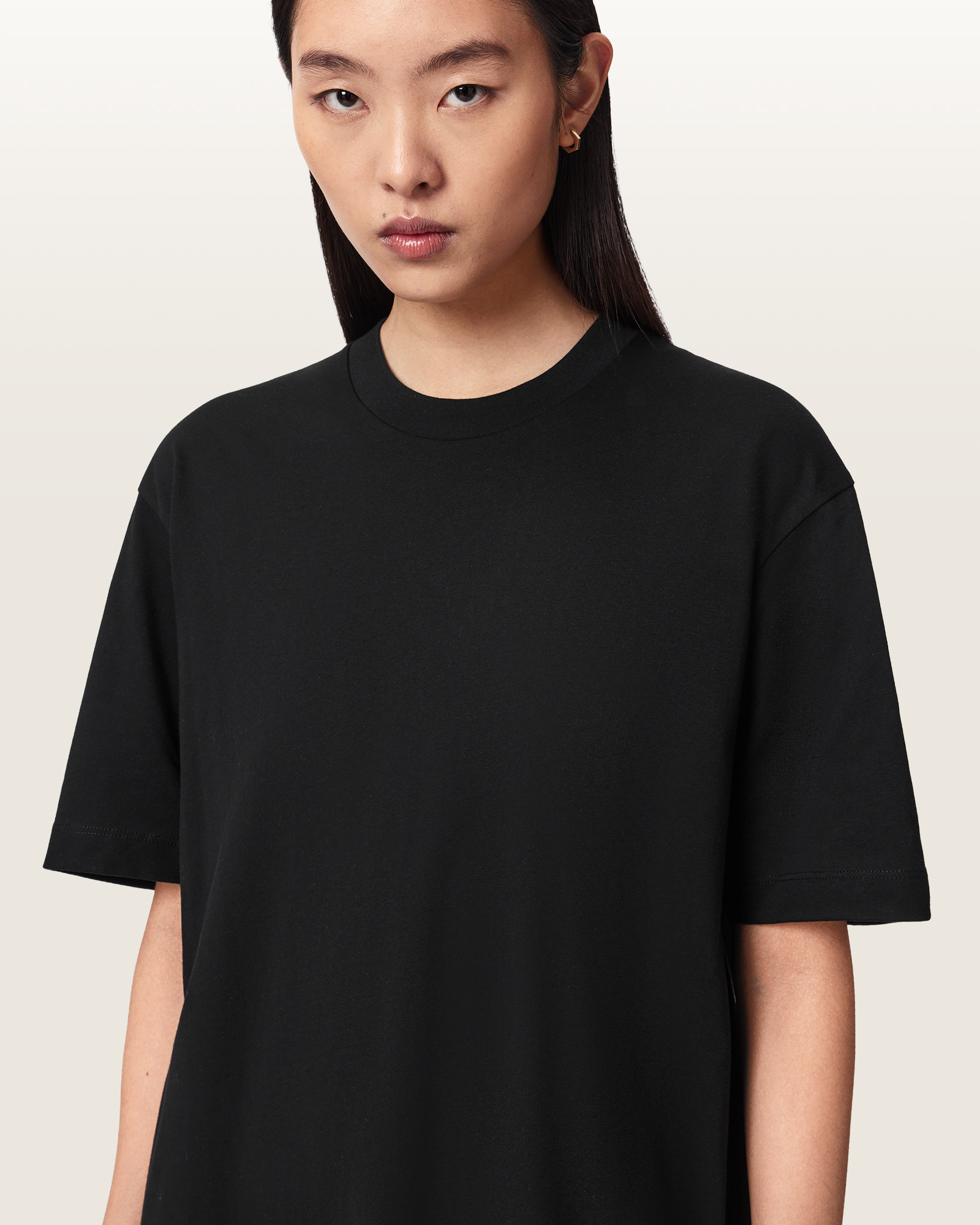 RIBBED NECKLINE