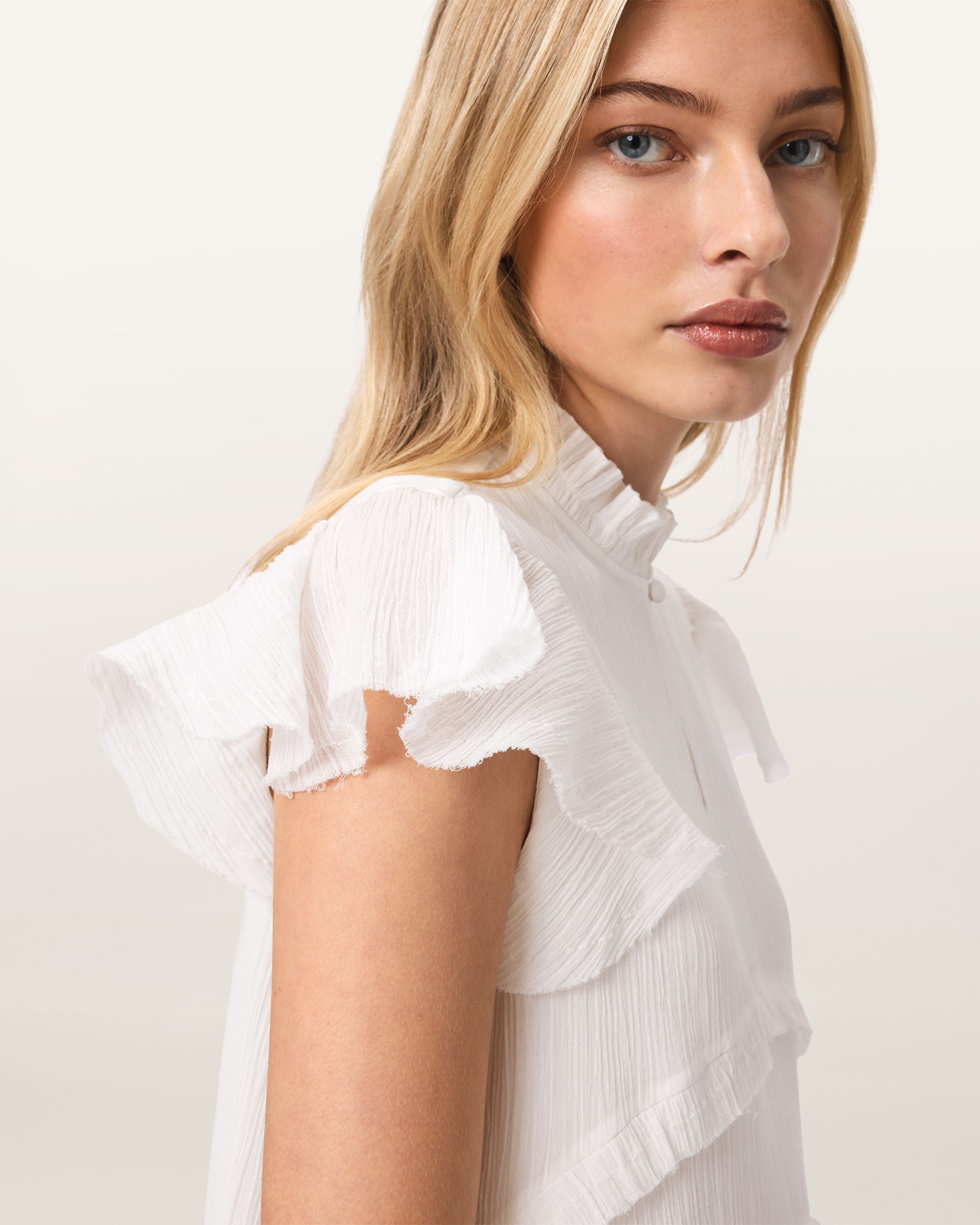 FRILL SLEEVES
