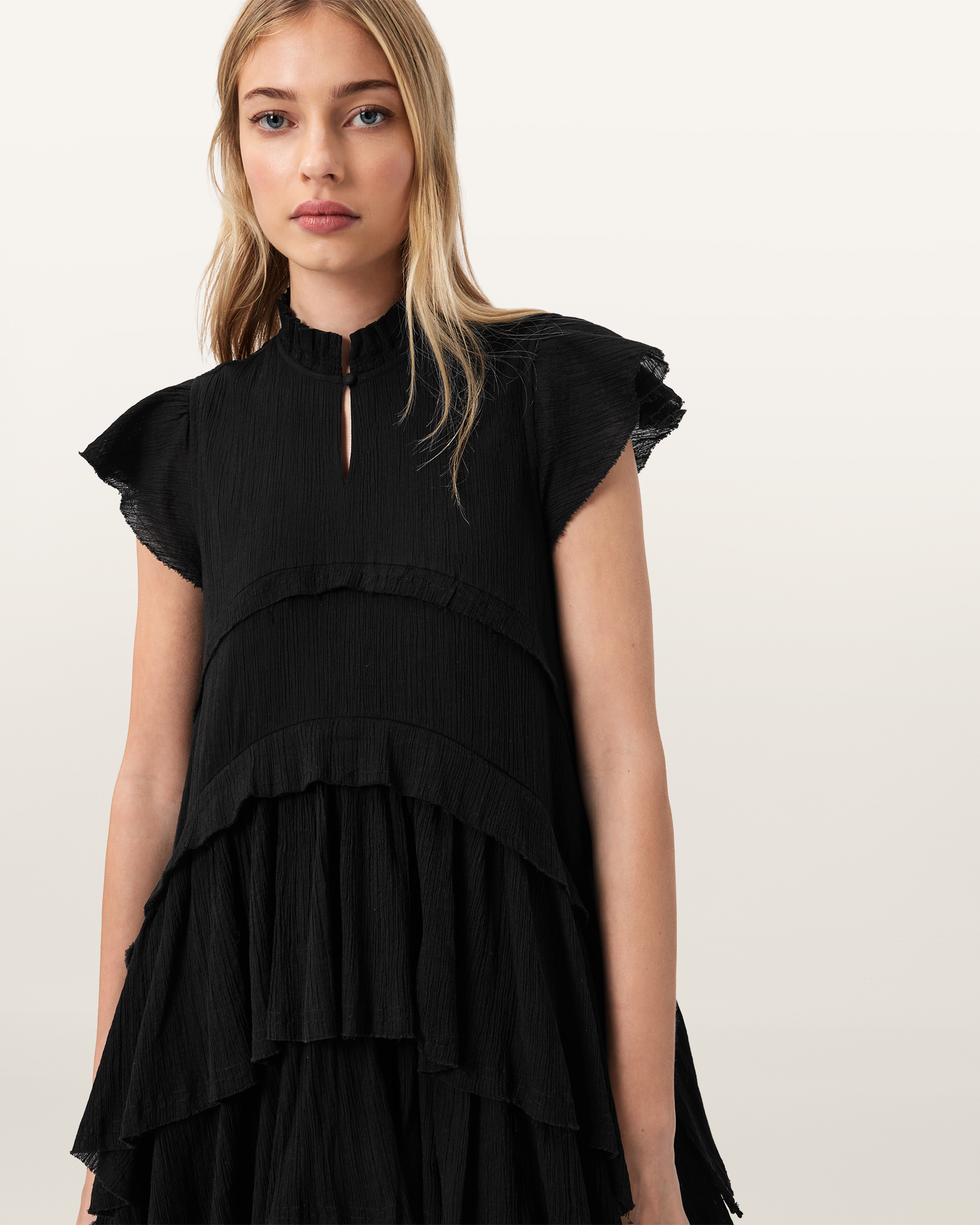 FRILL SLEEVES