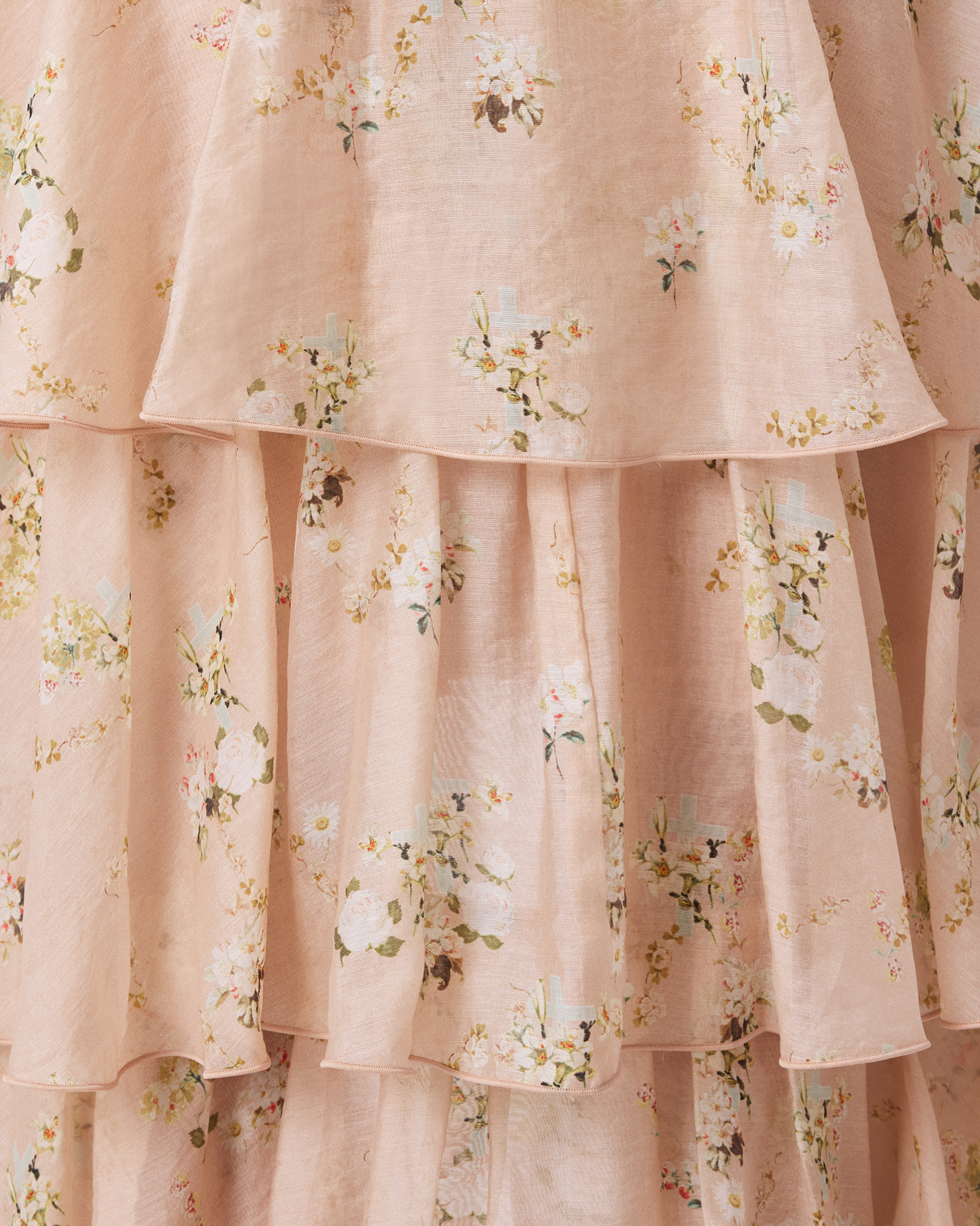 RUFFLE DETAILS