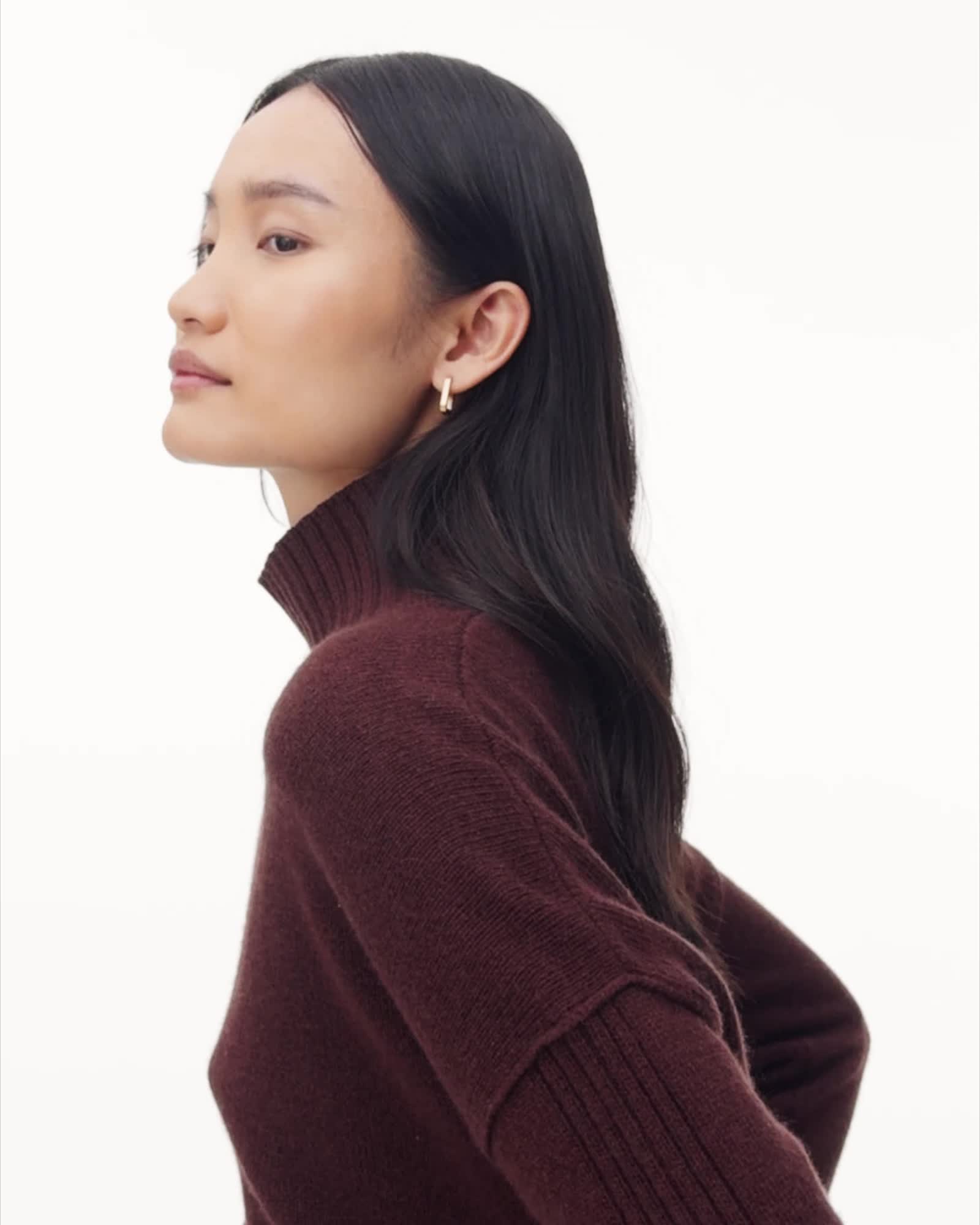 Ester Cashmere Roll Neck